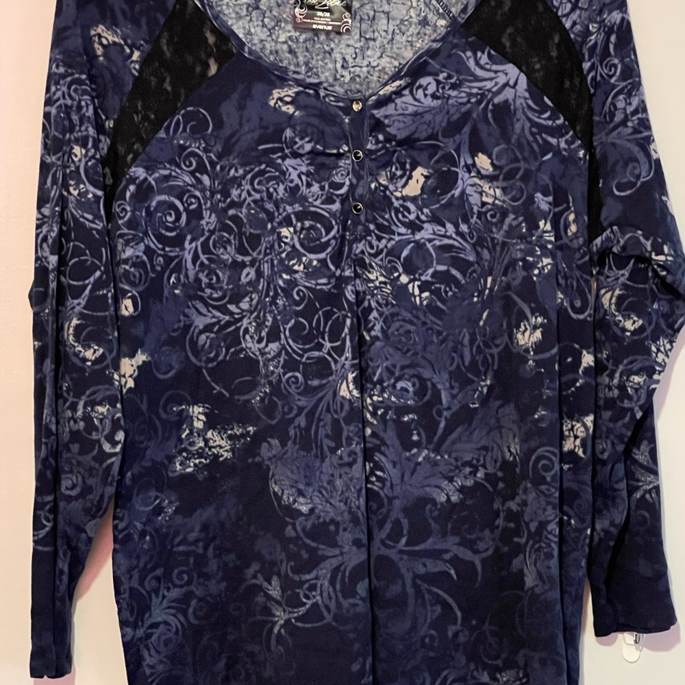 Avenue, tees 2 please, Size 26X28